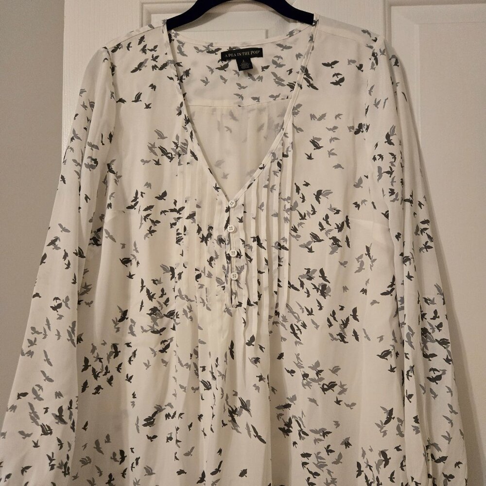 Womens Maternity Size Small A Pea in the Pod White Blouse